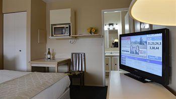 Maple Leaf Motel Inn Towne Осойос Екстериор снимка