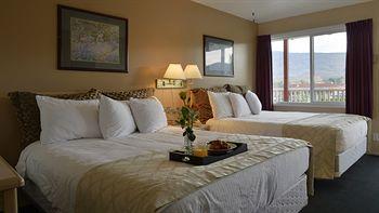 Maple Leaf Motel Inn Towne Осойос Екстериор снимка
